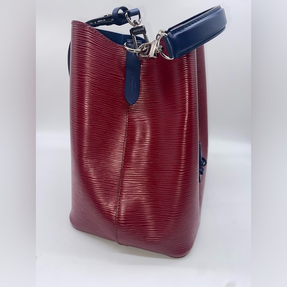LV NÈONOÈ Epi Bag - Picture 4 of 14
